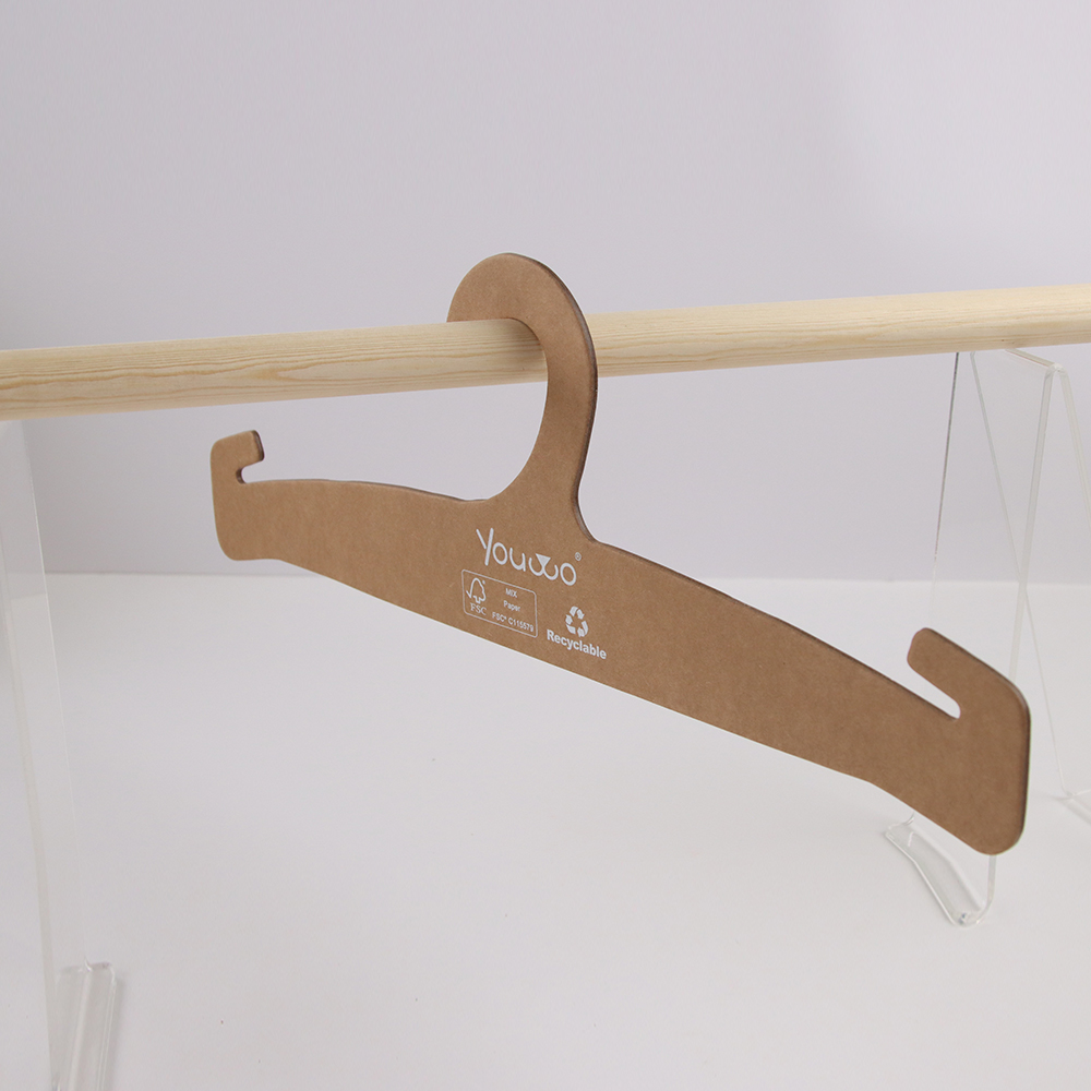 Children's Clothing Hangers (6)